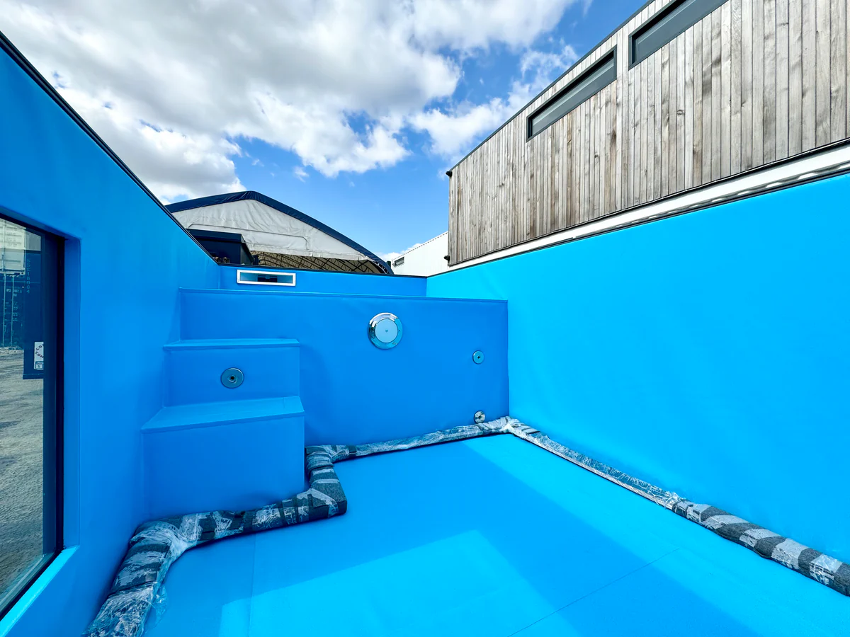 12M-_-40ft-_-Container-Swimming-Pool13.webp