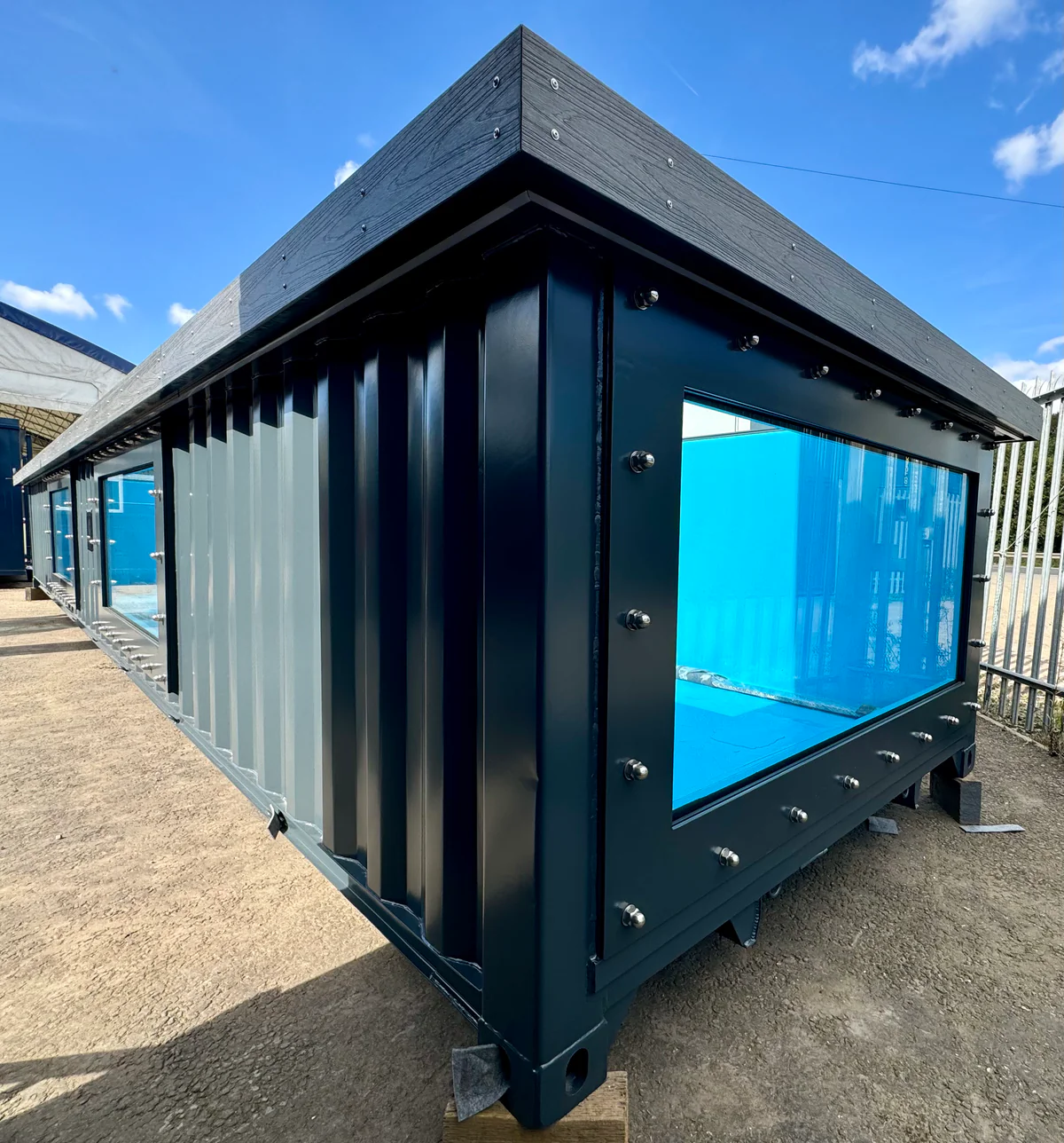 12M-_-40ft-_-Container-Swimming-Pool14.webp