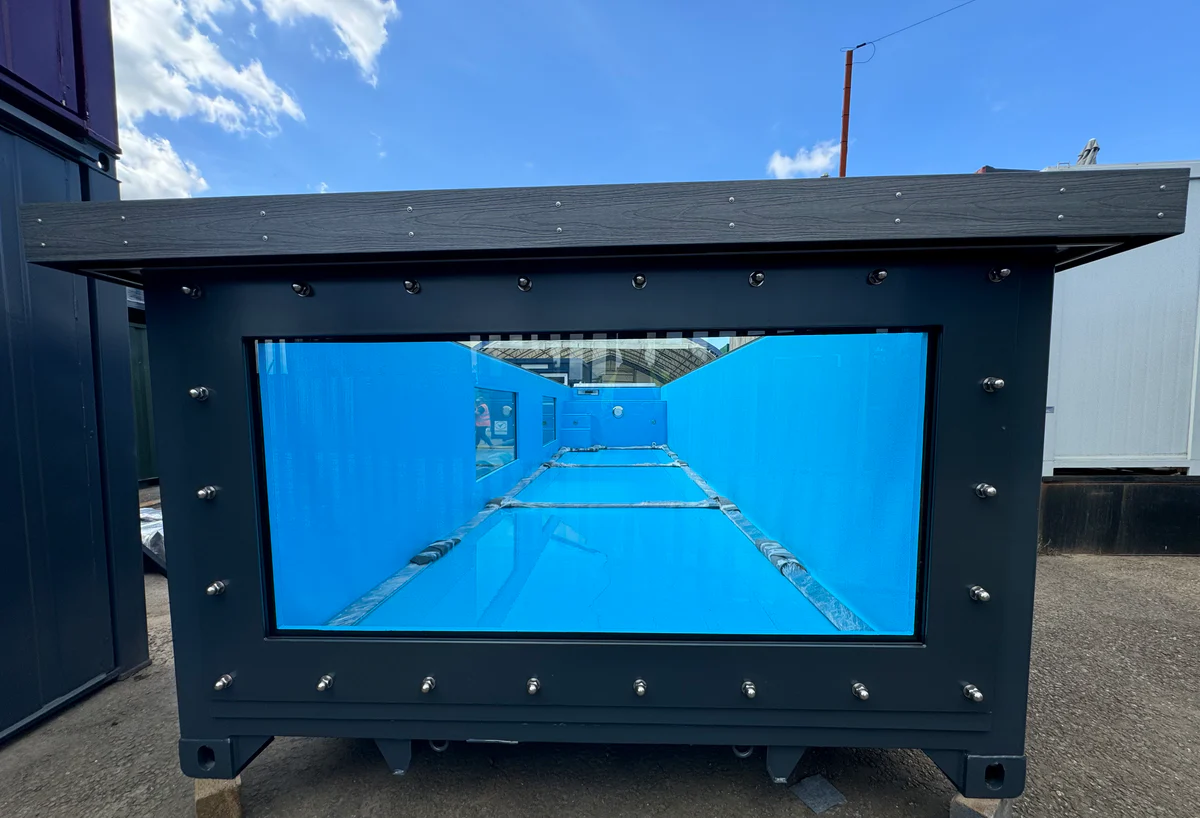 12M-_-40ft-_-Container-Swimming-Pool20.webp